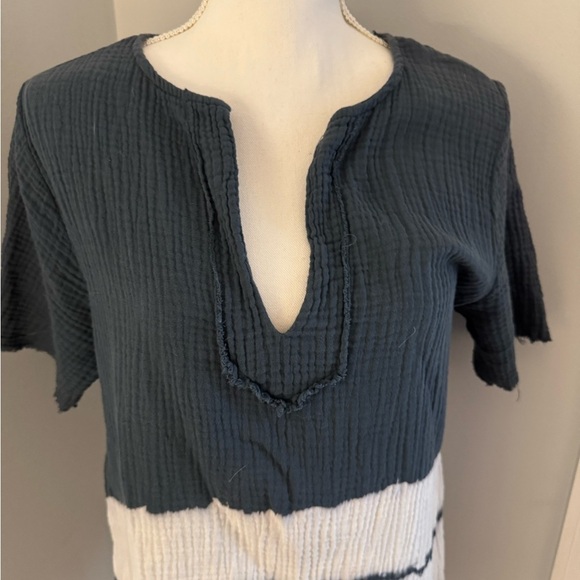 Stevie Hender short sleeve tie dye blouse. Navy/white. Boho. Size Medium - Picture 2 of 8